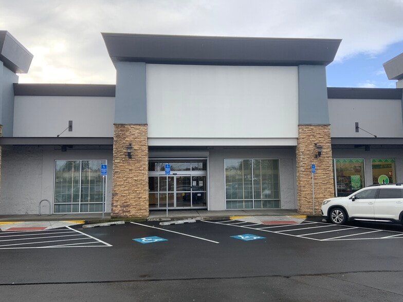 10522-10548 SE Washington St, Portland, OR for lease - Building Photo - Image 1 of 7