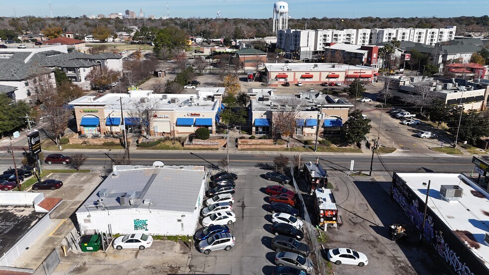 Highland Rd & W State St, Baton Rouge, LA à louer - Photo du bâtiment - Image 3 de 4