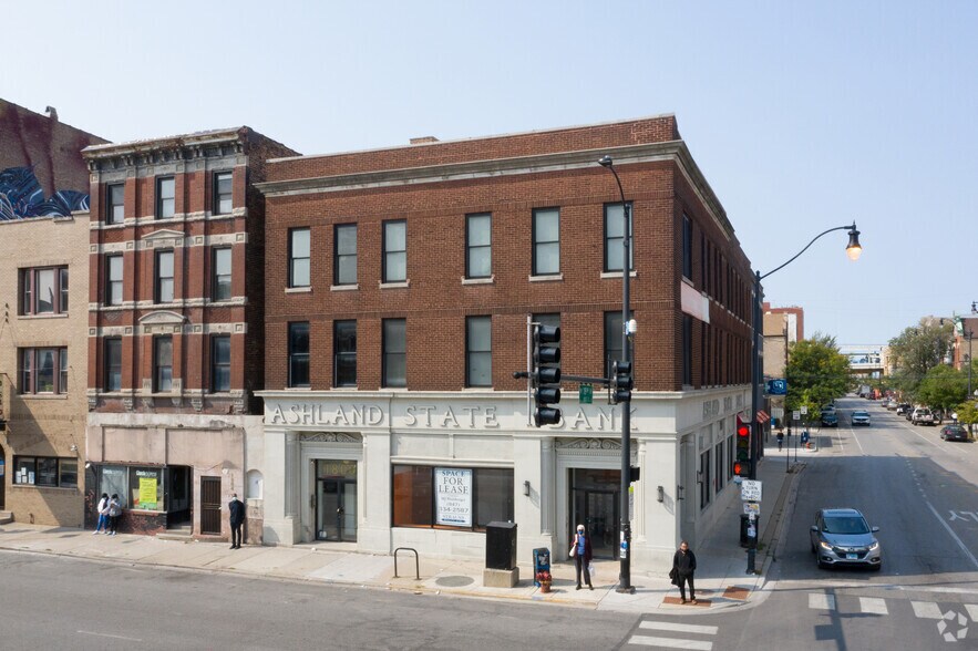 1800 S Ashland Ave, Chicago, IL à louer - Photo du bâtiment - Image 2 de 9