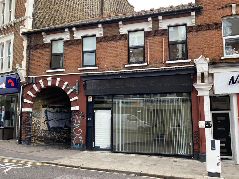 121 George Ln, Londres à louer - Photo du bâtiment - Image 1 de 9
