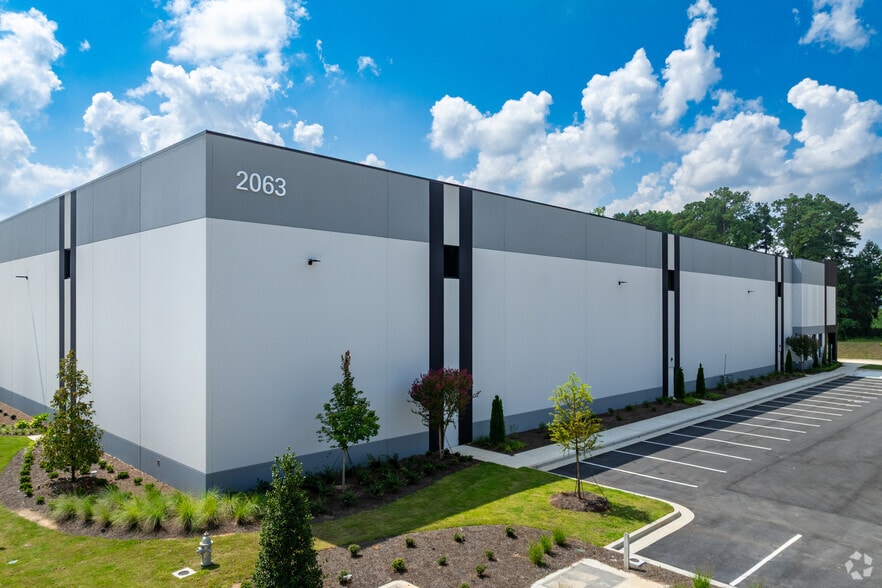 2063 Anvil Block Road, Forest Park, GA for lease - Building Photo - Image 3 of 5