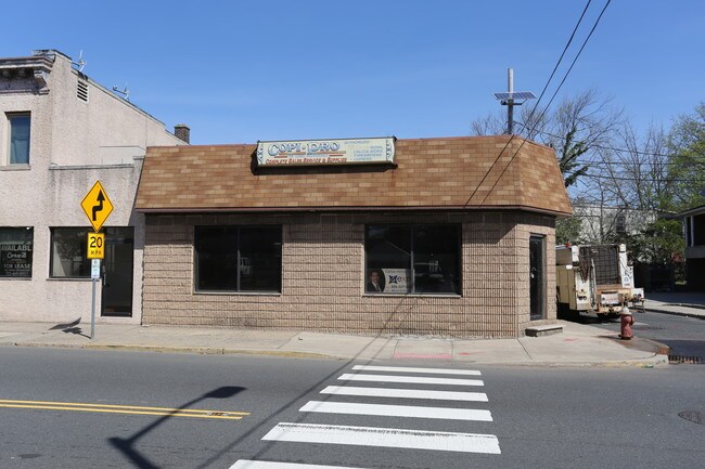 More details for 21 W Main St, Bound Brook, NJ - Retail for Sale