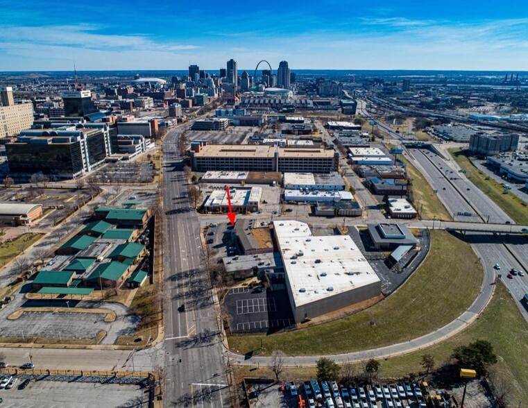 2900-2908 Market St, Saint Louis, MO for lease - Building Photo - Image 2 of 3