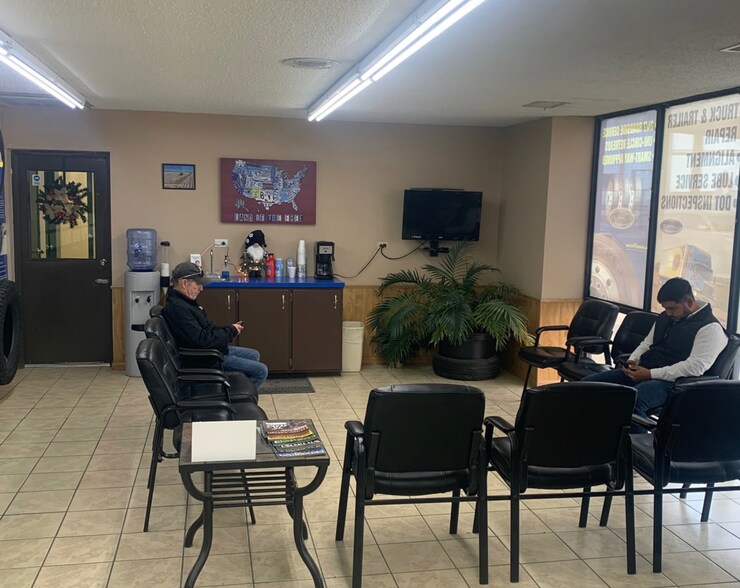 1018 E Highway 54, Guymon, OK à vendre - Photo intérieure - Image 3 de 4