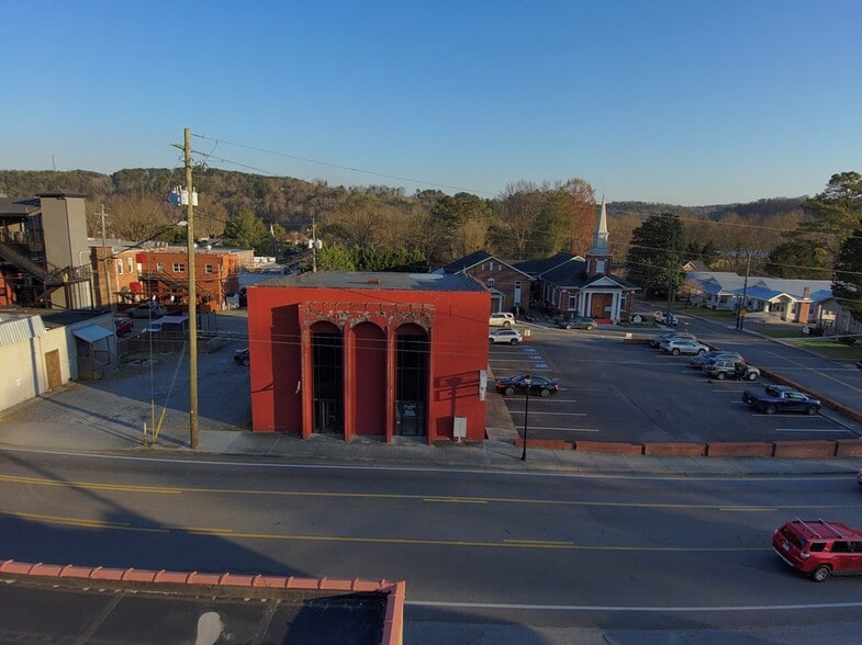 45 S Main St, Ellijay, GA for sale - Primary Photo - Image 1 of 4