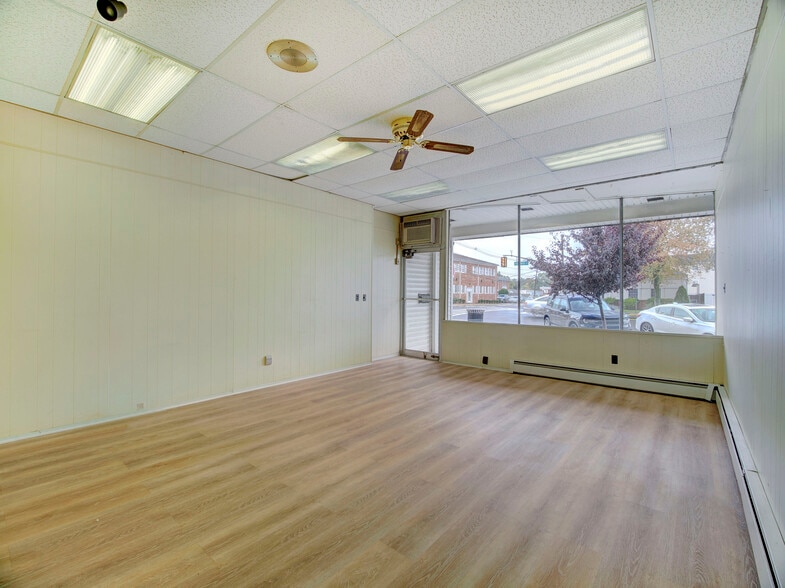 510 Boulevard, Kenilworth, NJ for sale - Interior Photo - Image 3 of 31