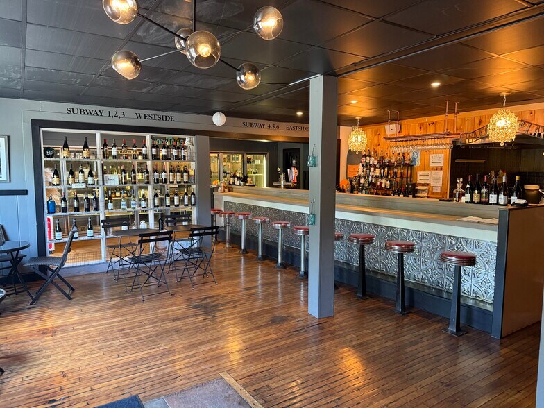 256 Sebago Rd, Sebago, ME à louer - Photo du bâtiment - Image 3 de 8