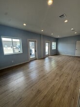 320 N Ridge Rd, Marble Falls, TX for lease Interior Photo- Image 2 of 11