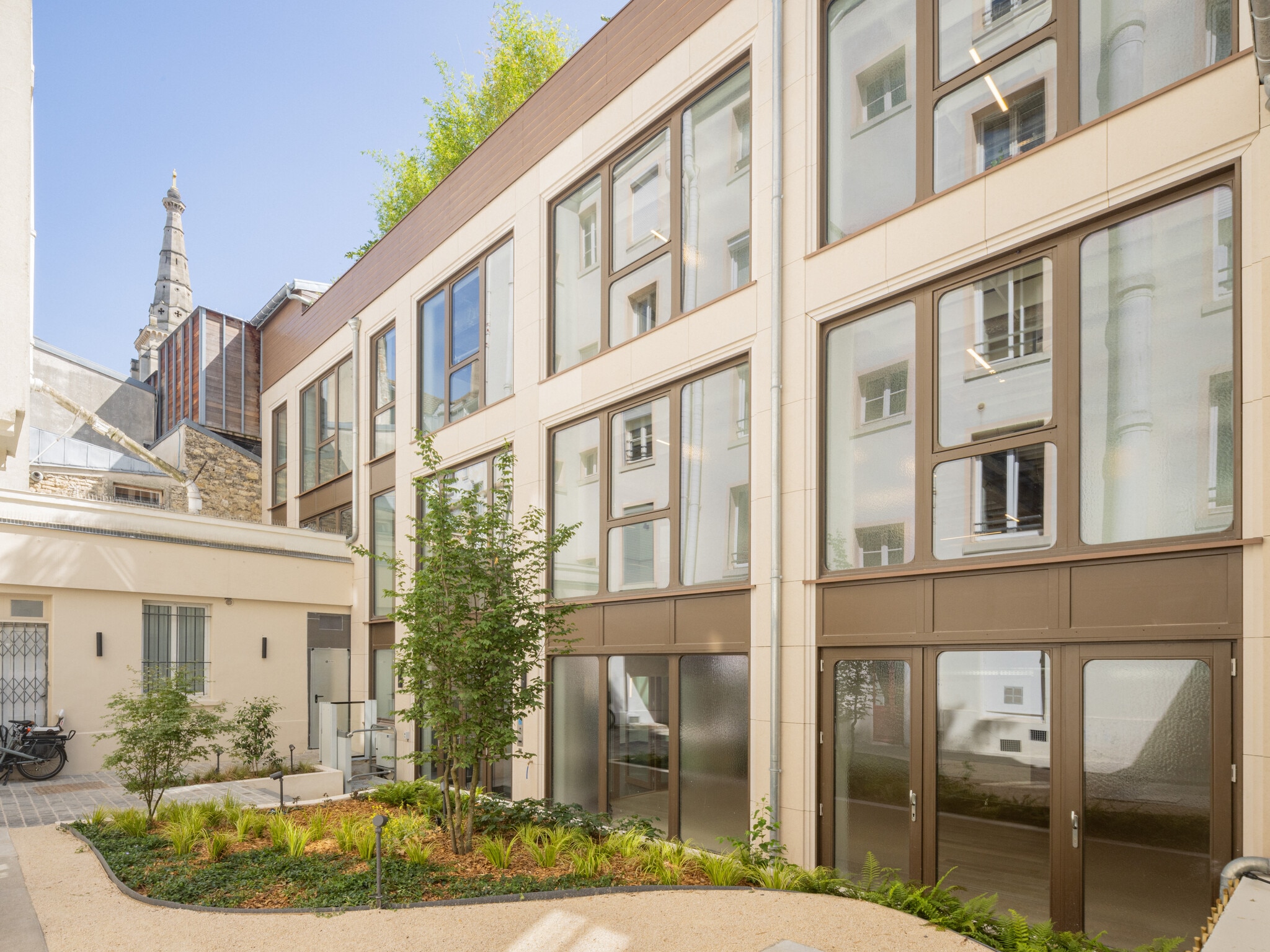 96 Rue Des Entrepreneurs, Paris for lease Primary Photo- Image 1 of 13