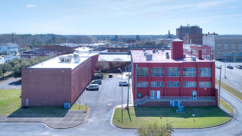 125 Pine Ave, Albany, GA for lease - Building Photo - Image 2 of 4