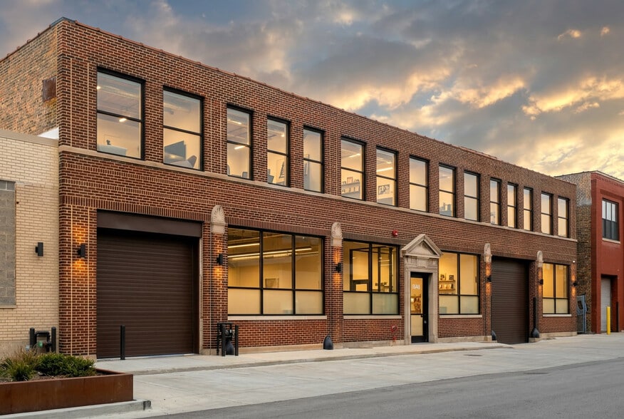 1640 W Carroll Ave, Chicago, IL for lease - Building Photo - Image 1 of 14