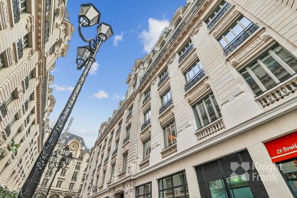Office in Paris for lease Building Photo- Image 1 of 10