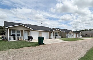 Plus de détails pour Kinsley Multi-Family 8-Unit Duplex Deal – Multi-résidentiel à vendre, Kinsley, KS