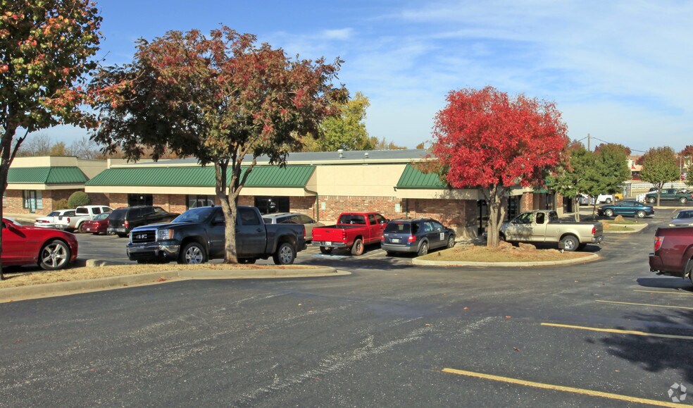 1113 S Douglas Blvd, Midwest City, OK for sale - Building Photo - Image 2 of 6