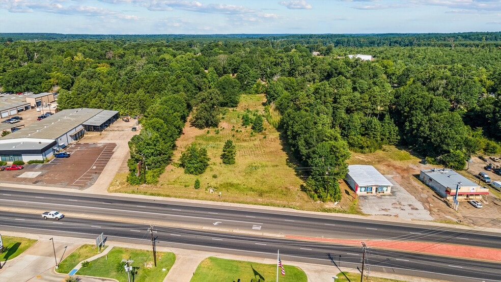 3710 South St, Nacogdoches, TX à vendre - Photo du bâtiment - Image 3 de 9