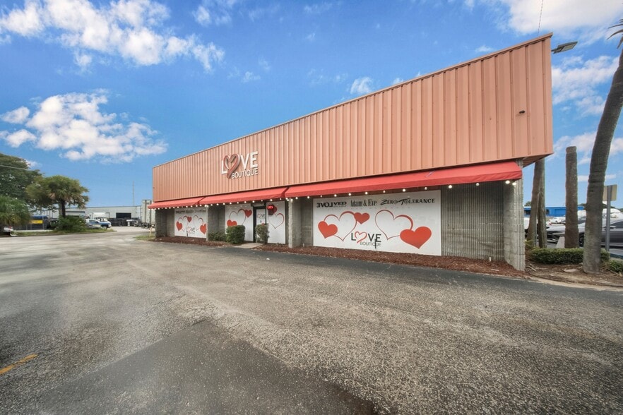955 W Taft Vineland Rd, Orlando, FL for lease - Building Photo - Image 3 of 6