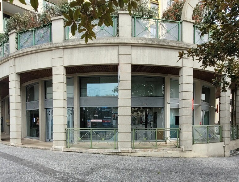 Rue Coste, Caluire-et-Cuire for lease - Primary Photo - Image 1 of 1