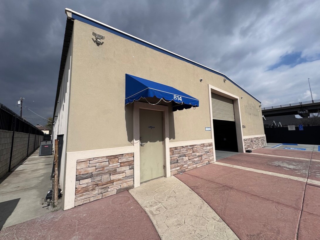 814 Jackson St, Bakersfield, CA for lease Building Photo- Image 1 of 37