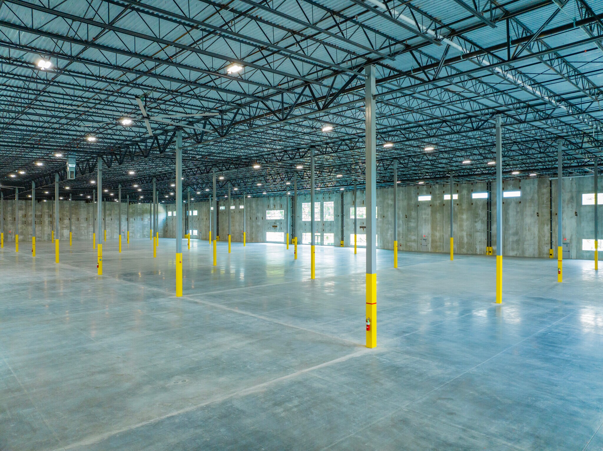 88 Parkway Dr S, Hauppauge, NY for lease Interior Photo- Image 1 of 3