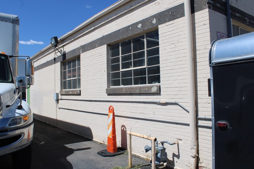 361 Main Ave W, Twin Falls, ID à vendre - Photo du bâtiment - Image 3 de 14
