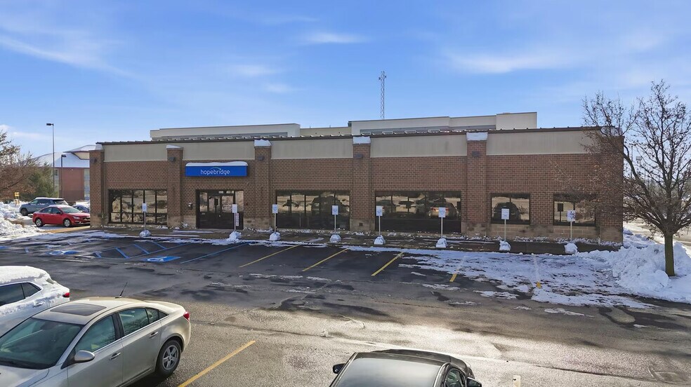 5511 Coventry Ln, Fort Wayne, IN à vendre - Photo du bâtiment - Image 2 de 9