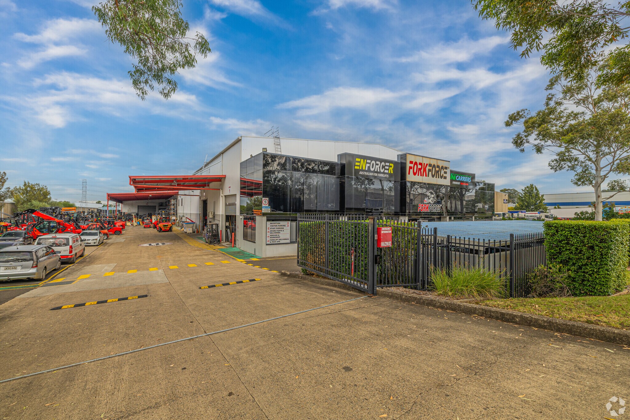 166 Newton Rd, Wetherill Park for lease Primary Photo- Image 1 of 5