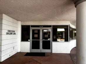 74785 Highway 111, Indian Wells, CA à louer Photo du bâtiment- Image 1 de 5