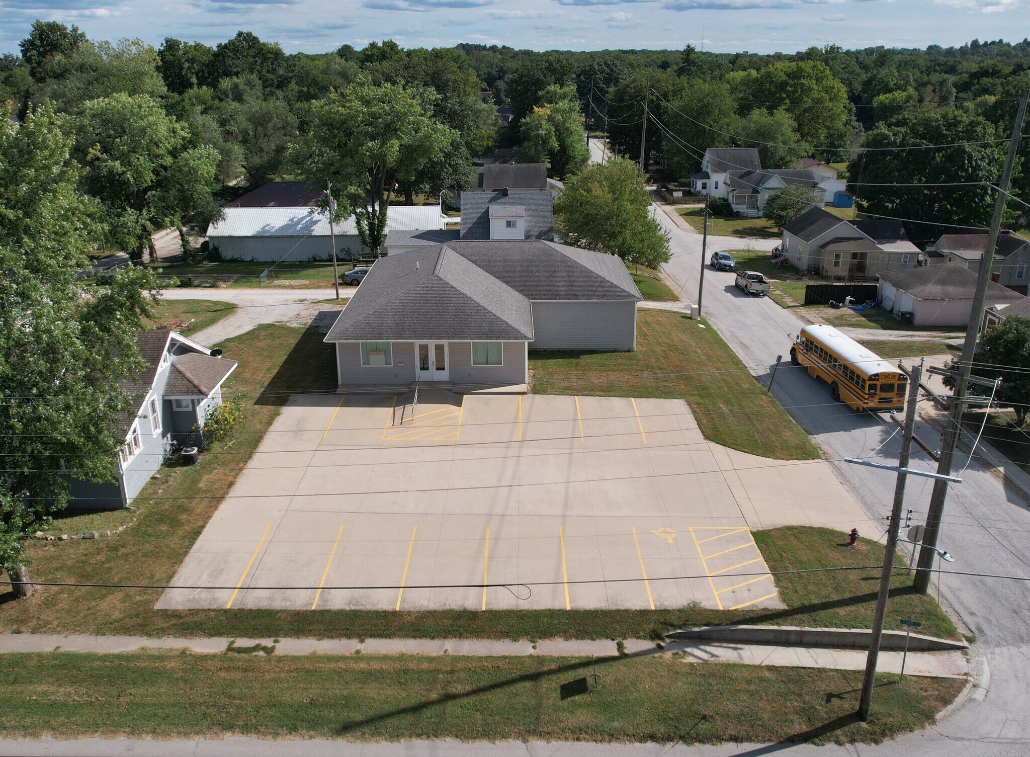 1110 School st, Hillsboro, IL à vendre Photo du bâtiment- Image 1 de 24