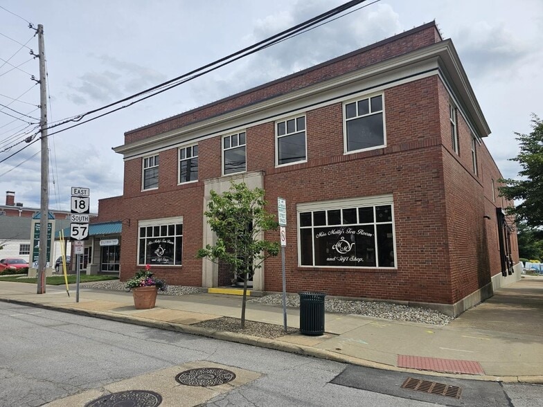 140 W Washington St, Medina, OH for lease - Building Photo - Image 3 of 5
