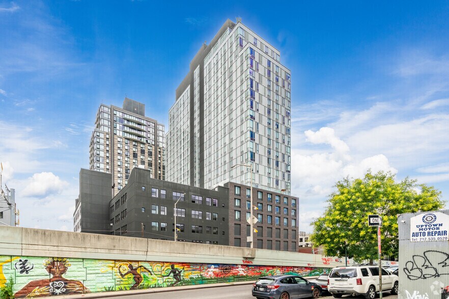 225 E 134th St, Bronx, NY à louer - Photo du bâtiment - Image 2 de 5