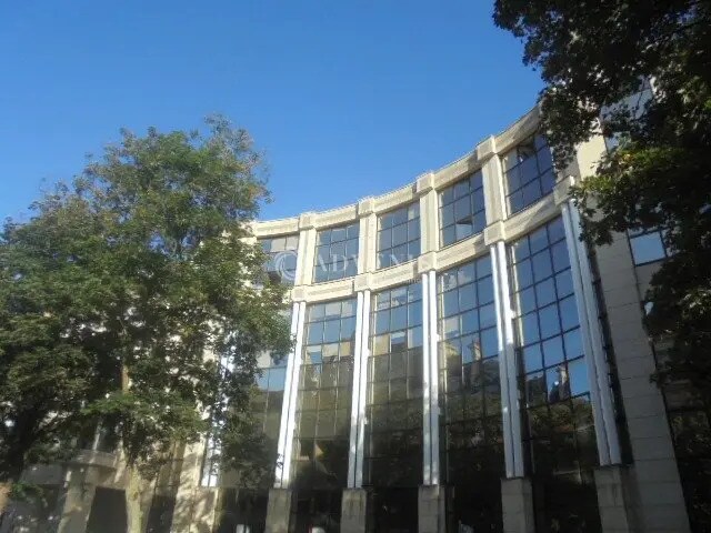 Bureau dans Lille à louer - Photo du bâtiment - Image 2 de 8