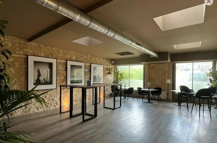 Retail in Bordeaux for sale - Interior Photo - Image 2 of 3