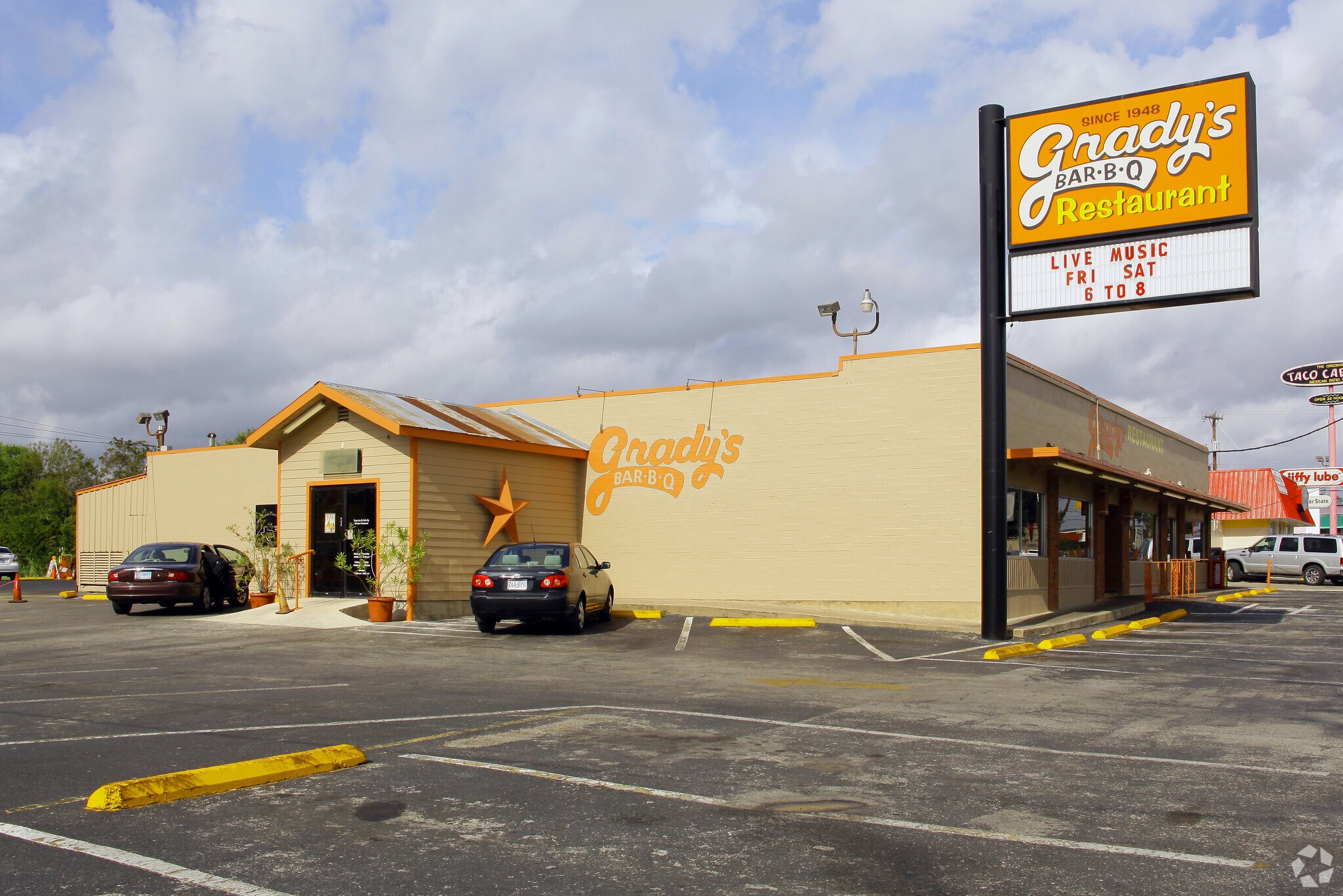 4109 Fredericksburg Rd, San Antonio, TX à louer Photo principale- Image 1 de 3