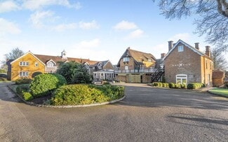 Plus de détails pour 4 Wroxton, Wroxton - Services hôteliers à vendre