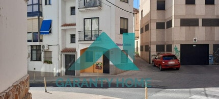 Retail in Cáceres, Cáceres for lease Interior Photo- Image 2 of 5