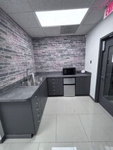 3823 Roswell Rd, Marietta, GA for lease Building Photo- Image 2 of 8