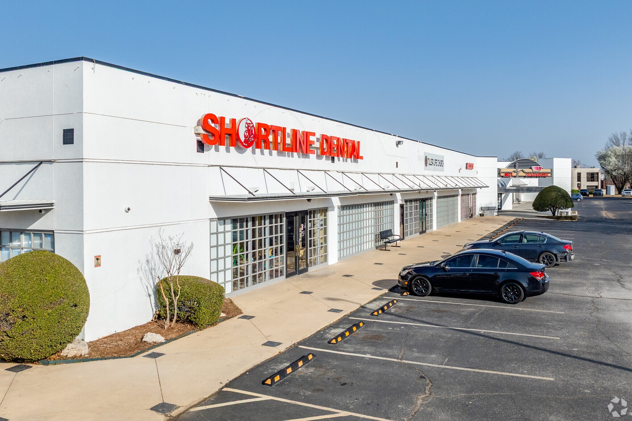 1671 E 71st St, Tulsa, OK for sale Primary Photo- Image 1 of 23