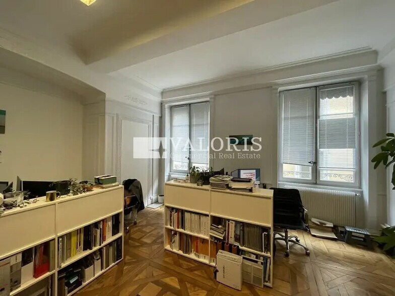 6 Rue Emile Zola, Lyon for lease - Interior Photo - Image 2 of 9