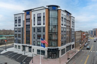 More details for 300 E Main St, Bound Brook, NJ - Retail for Lease