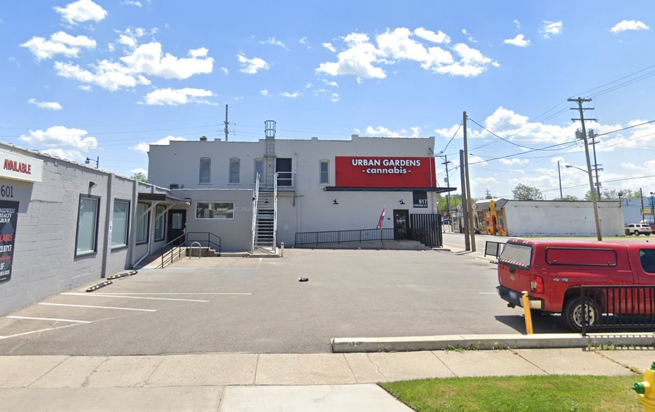 617 Portage St, Kalamazoo, MI for lease - Building Photo - Image 3 of 3