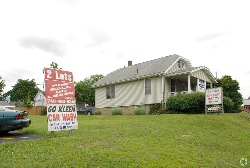 2415 Maple Ave, Zanesville, OH à vendre - Photo du bâtiment - Image 2 de 2