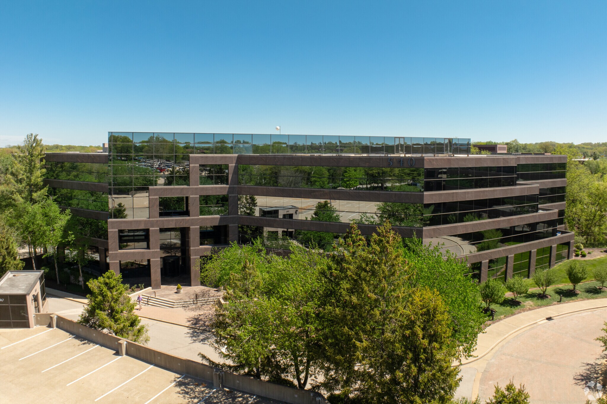 540 Maryville Centre Dr, Saint Louis, MO for lease Primary Photo- Image 1 of 13