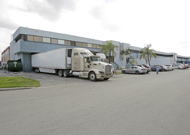 Plus de détails pour 7901-8195 NW 67th St, Miami, FL - Industriel à louer