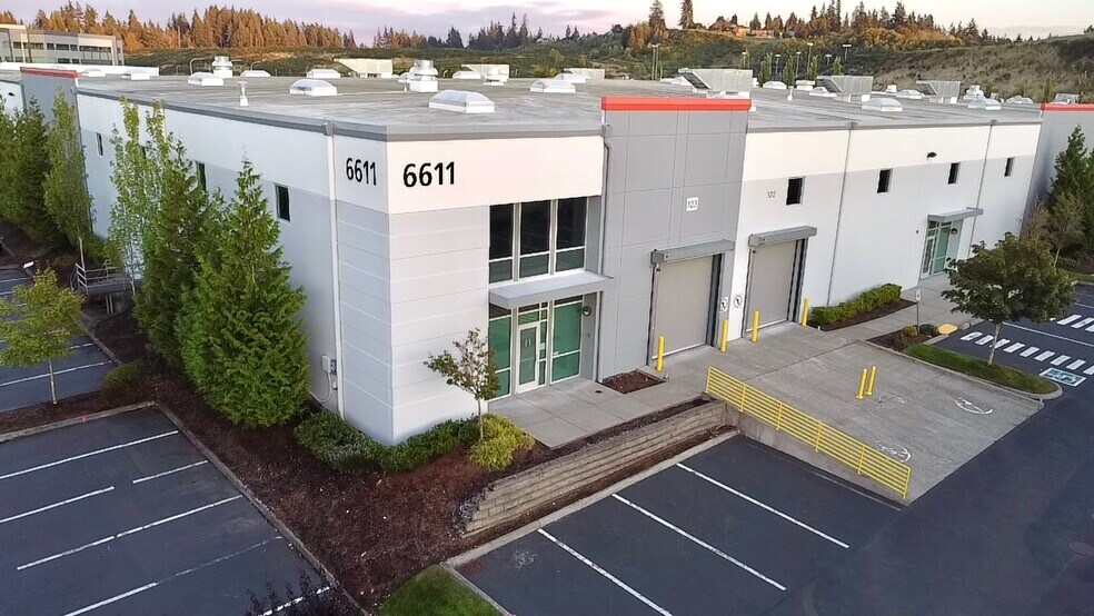 6611 Associated Blvd, Everett, WA à louer - Photo du bâtiment - Image 2 de 7