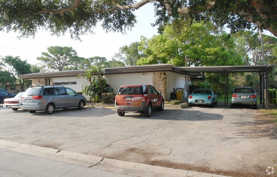 111 N Fiske Blvd, Cocoa, FL à vendre - Photo du bâtiment - Image 1 de 22