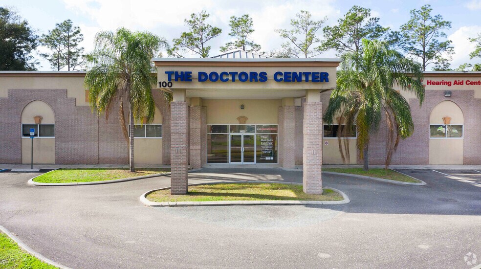 2255 Dunn Ave, Jacksonville, FL à louer - Photo du bâtiment - Image 3 de 10