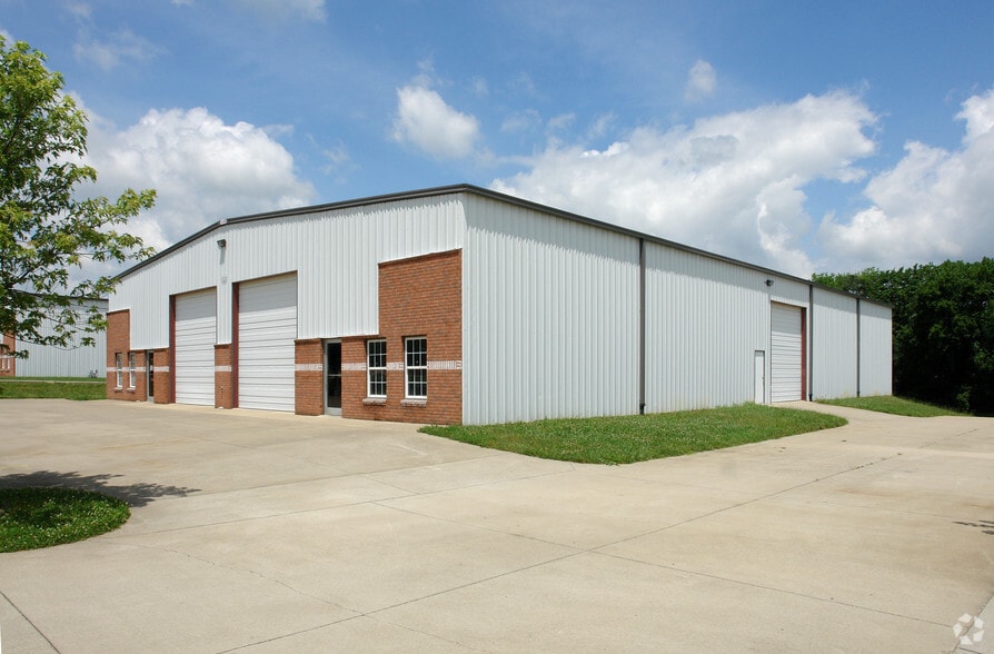 1232 Longleaf Dr, Gallatin, TN à louer - Photo du bâtiment - Image 2 de 13