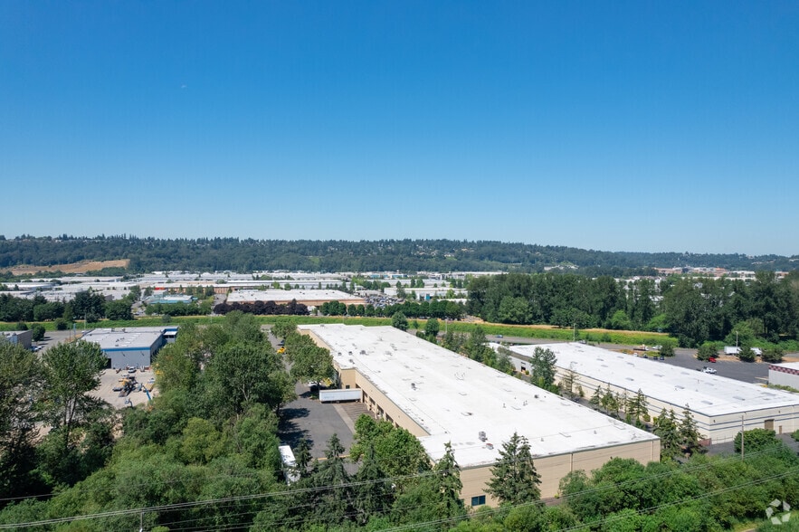 17600-17680 W Valley Hwy, Tukwila, WA à louer - Photo du bâtiment - Image 2 de 6