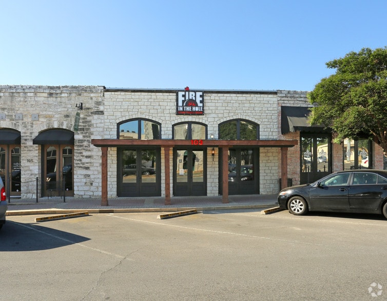 103 E Main Ave, Round Rock, TX à louer - Photo du bâtiment - Image 2 de 9