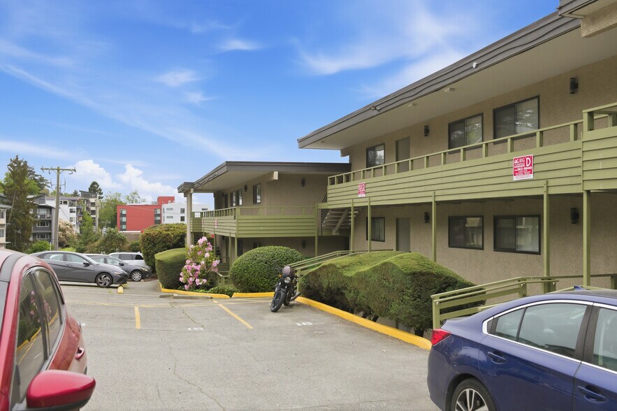 2820 15th W, Seattle, WA à vendre - Photo du bâtiment - Image 2 de 28